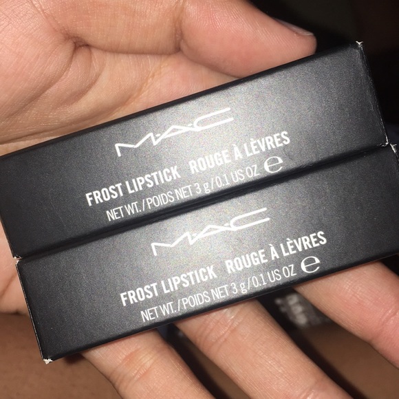 Mac Lipsticks - Picture 4 of 5